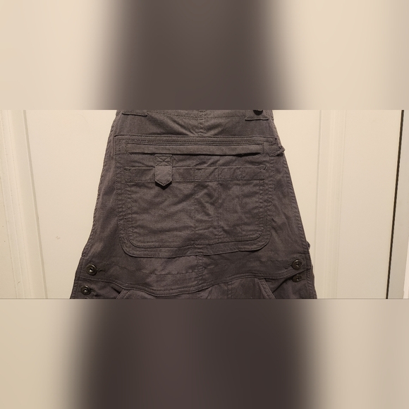 Duluth Heirloom Gardening Short Overalls - Picture 4 of 6